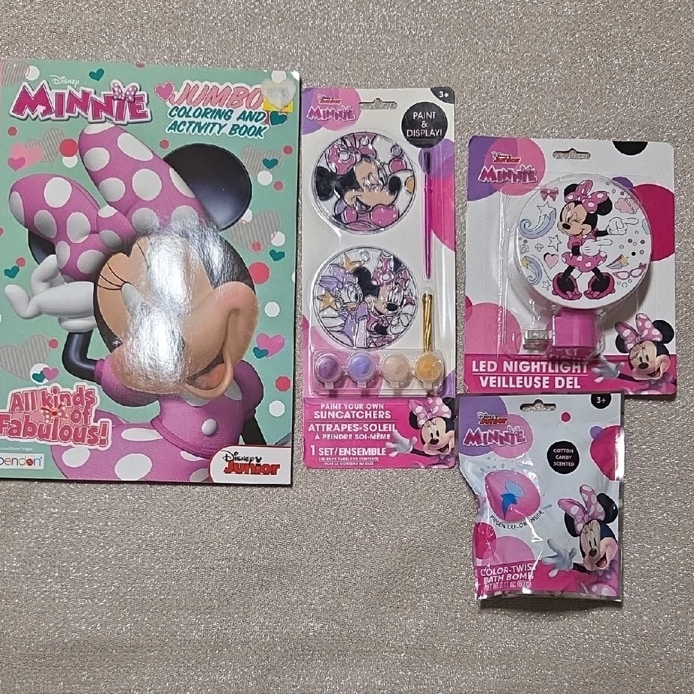 Valentines Day Disney Minnie Mouse Coloring and Activity Set with Pink Accents - Picture 2 of 5